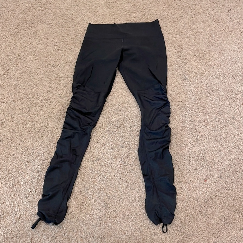 Fabletics High-Waisted Black Leggings - Size Small
